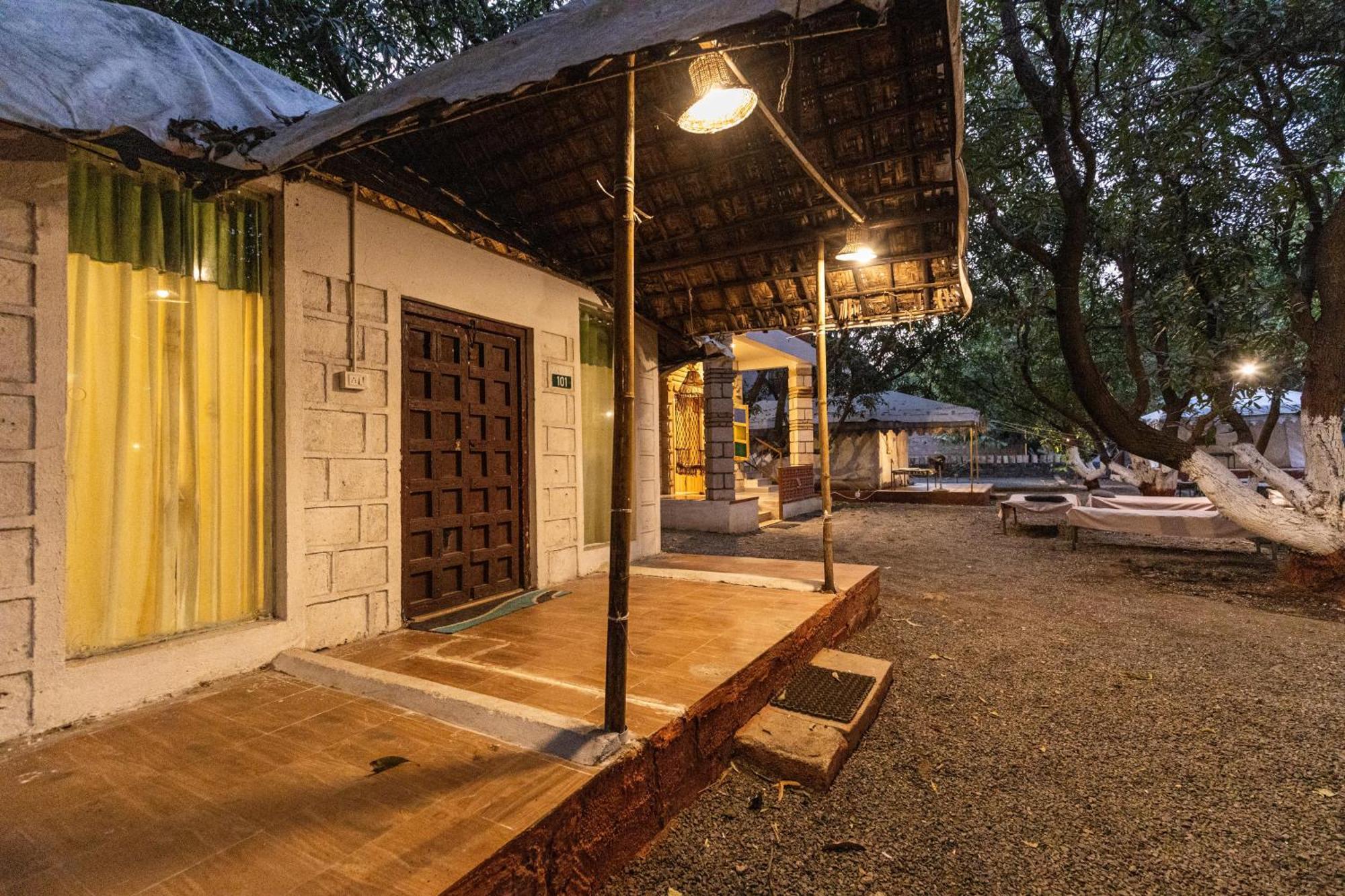 Brook Ville Sasan Gir Luaran gambar